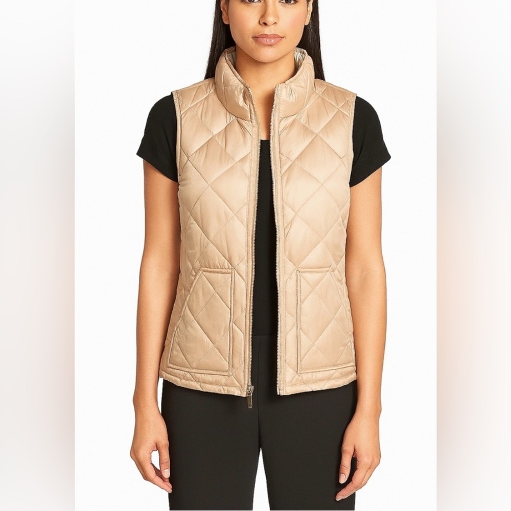 Kate spade Women’s Vest Full Zip Quilted Toasted Peanut Vest size Medium NWOT